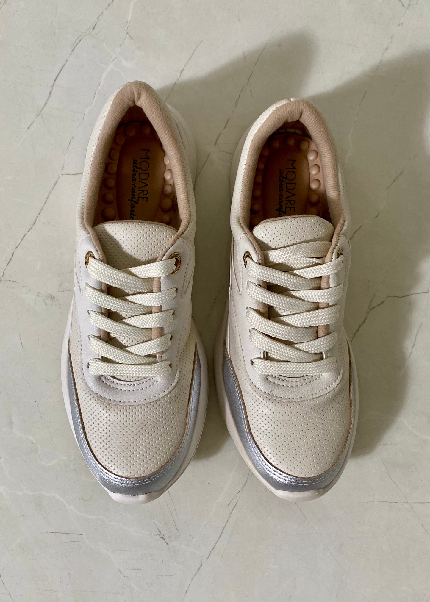 Modare Sneakers Off White