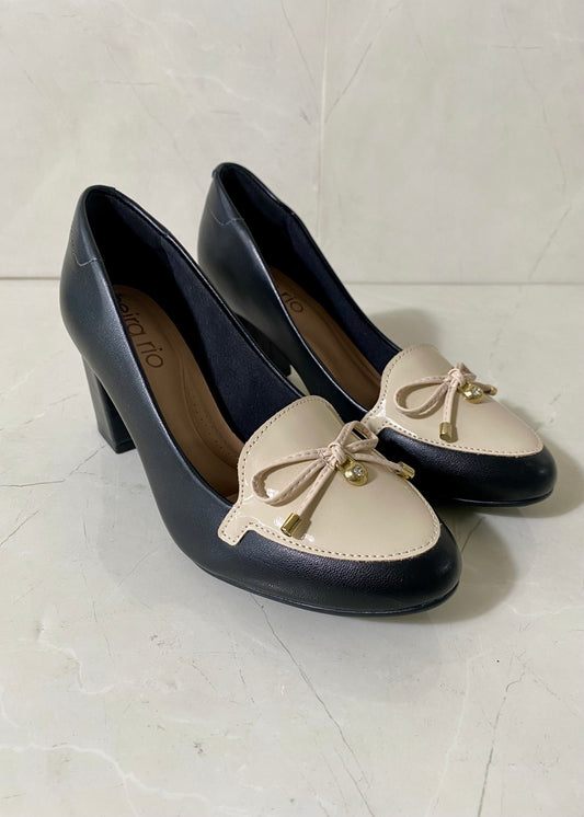 Beira Rio Loafer Black and Beige Intermedio