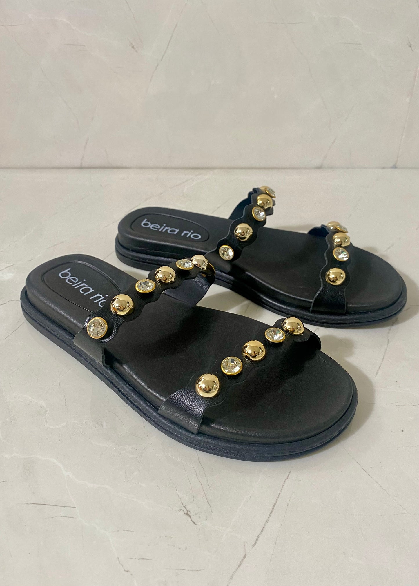 Beira Rio Black Flat Sandals