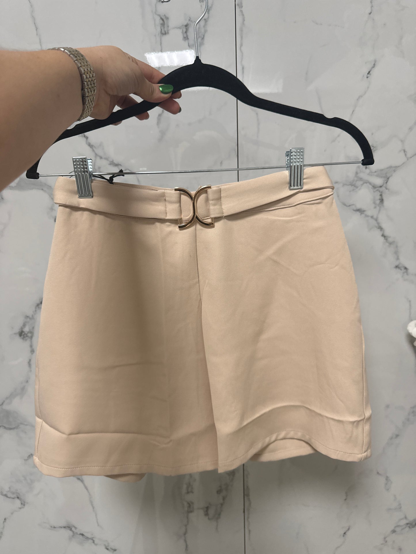 Short Pant Elegant Beige