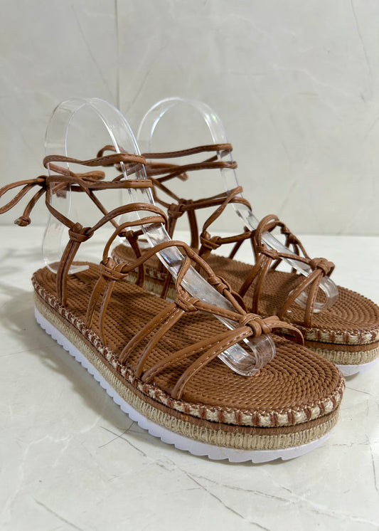 Moleca Gladiator Plataform Camel