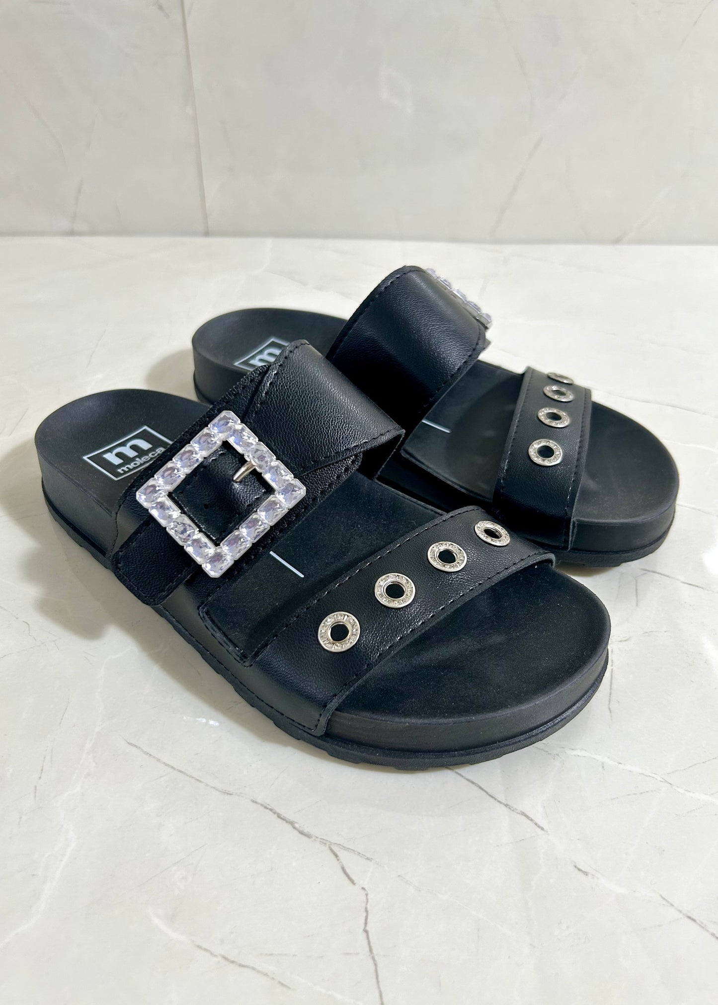 Moleca Black Plate Sandals