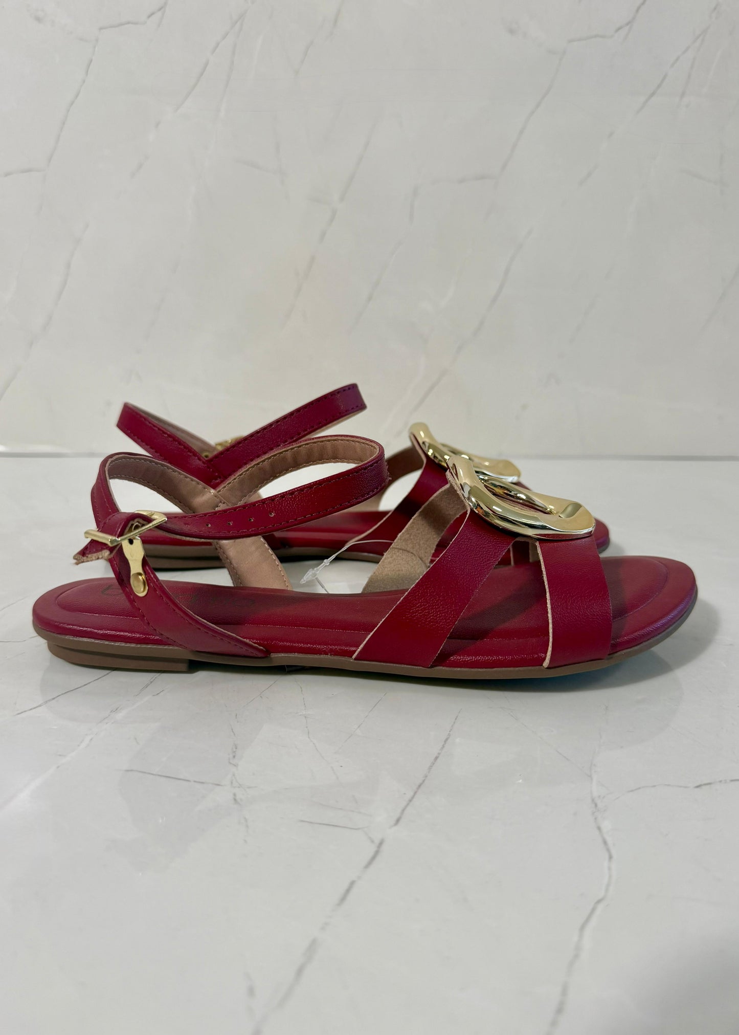 Beira Rio Sandal Detalle Dorado Cherry