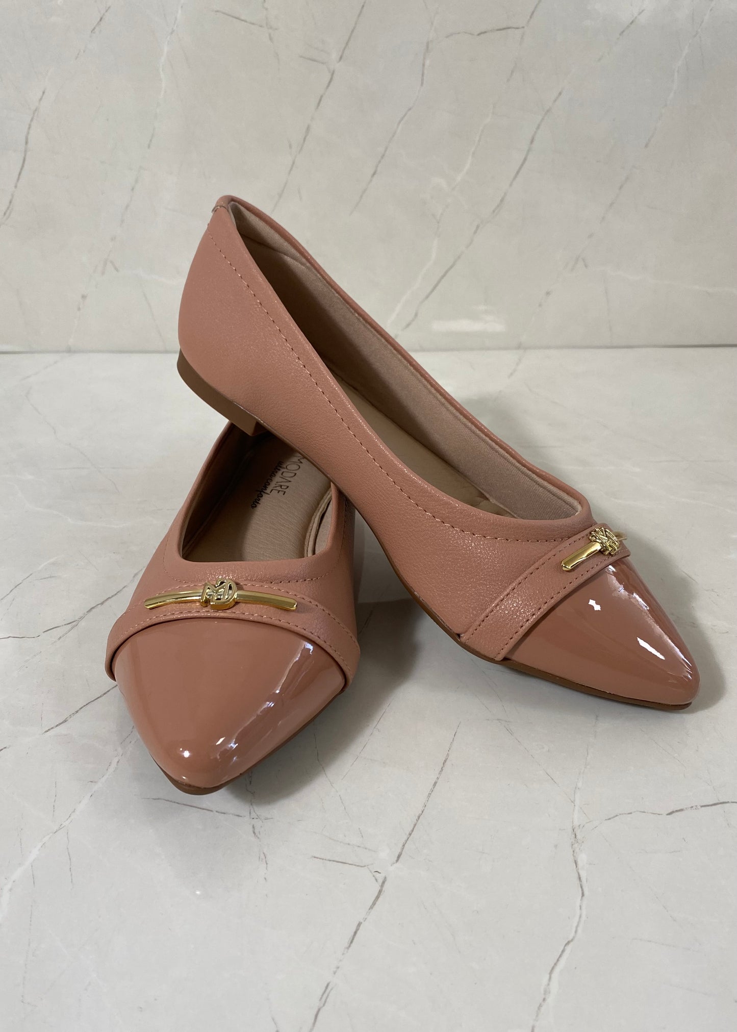 Modare Flats Nude Detalle Dorado