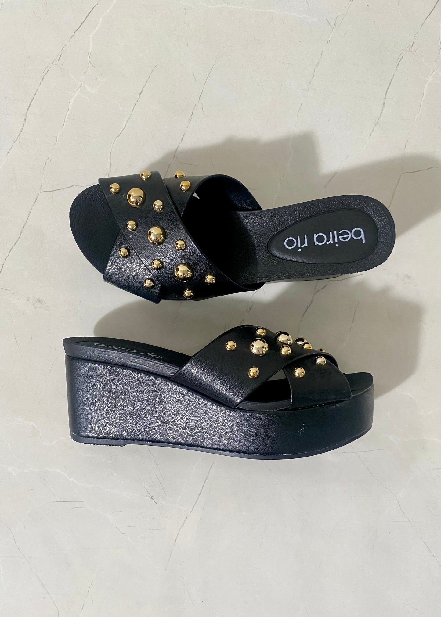 Beira Rio Plataform Black & Gold