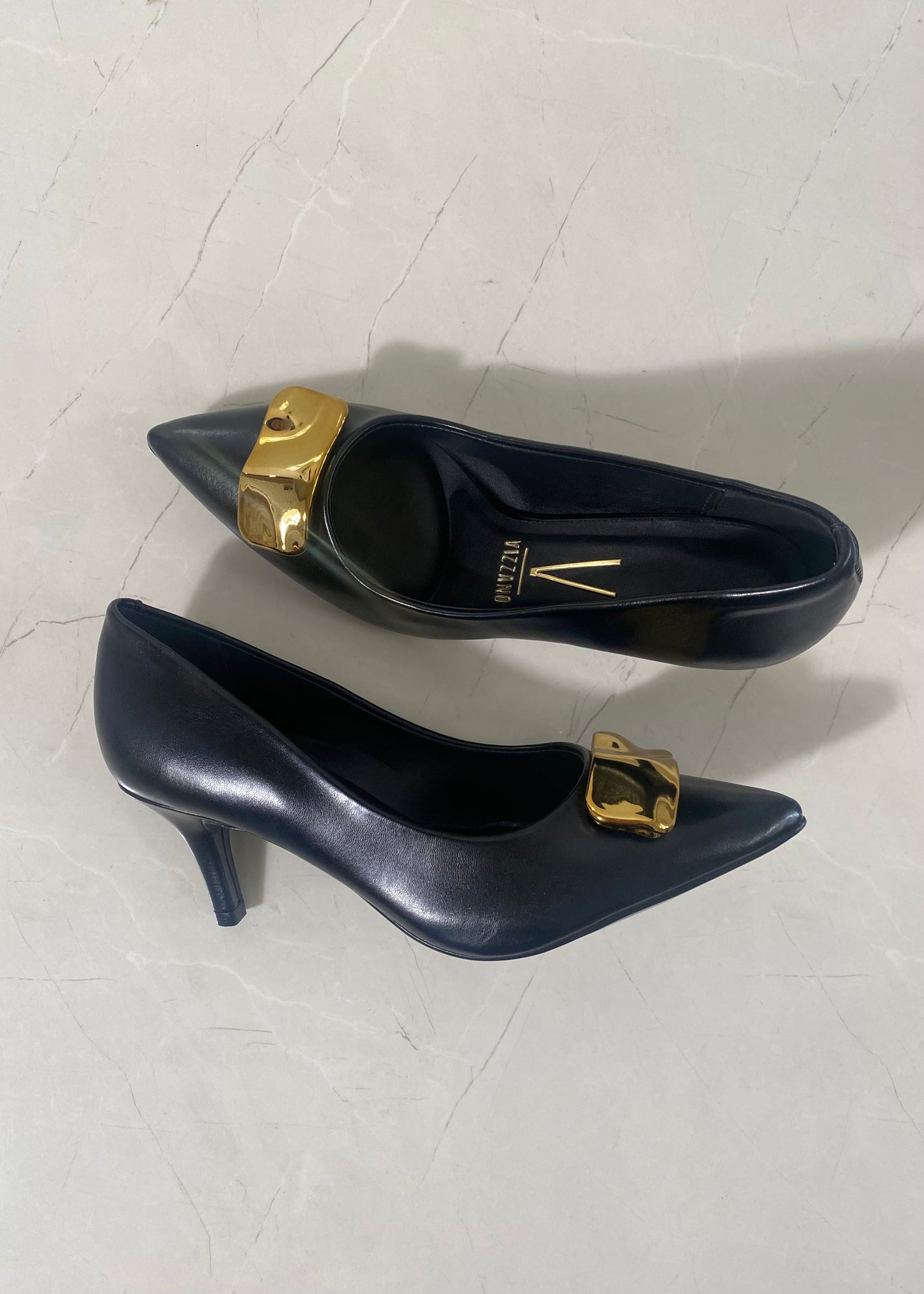 Vizzano Intermedio Garda Black Minimal Gold Chain