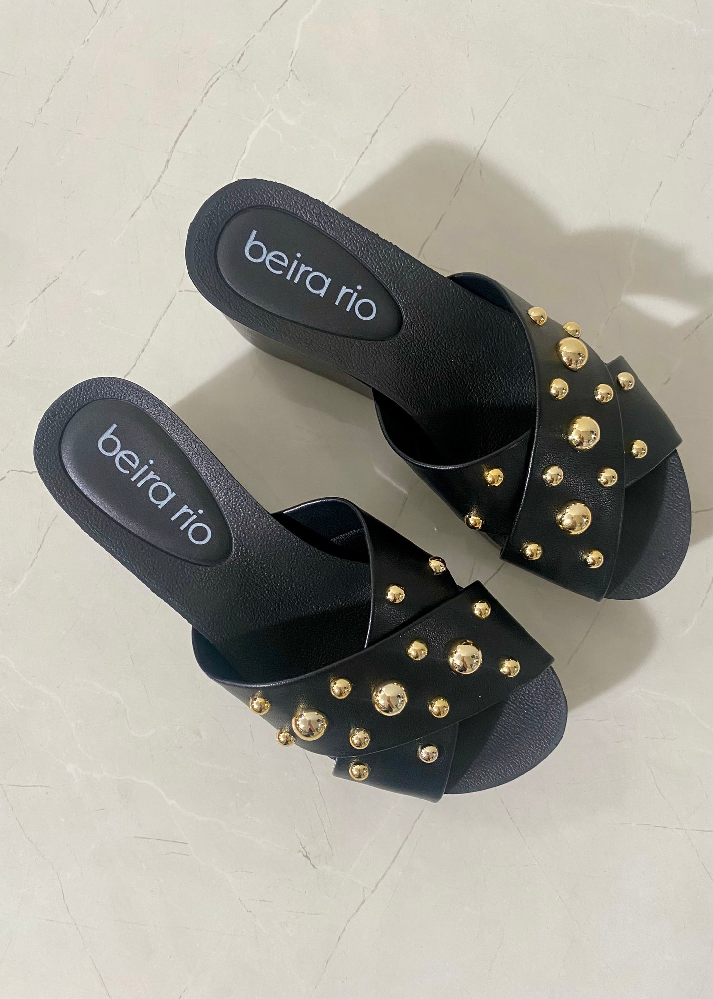 Beira Rio Plataform Black & Gold