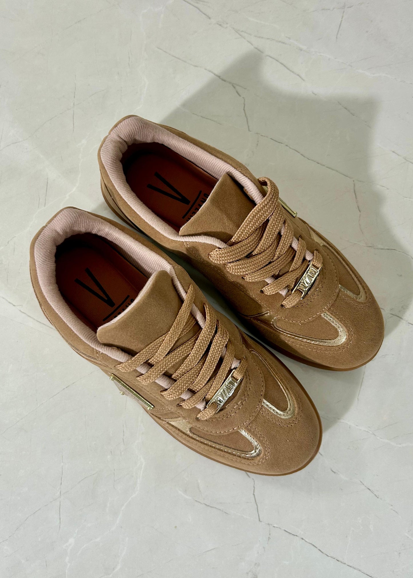 Vizzano Tenis Dorado