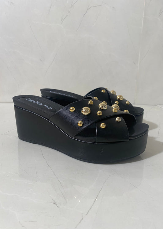 Beira Rio Plataform Black & Gold